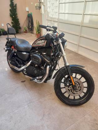 HARLEY-DAVIDSON SPORTSTER XL 883 R 